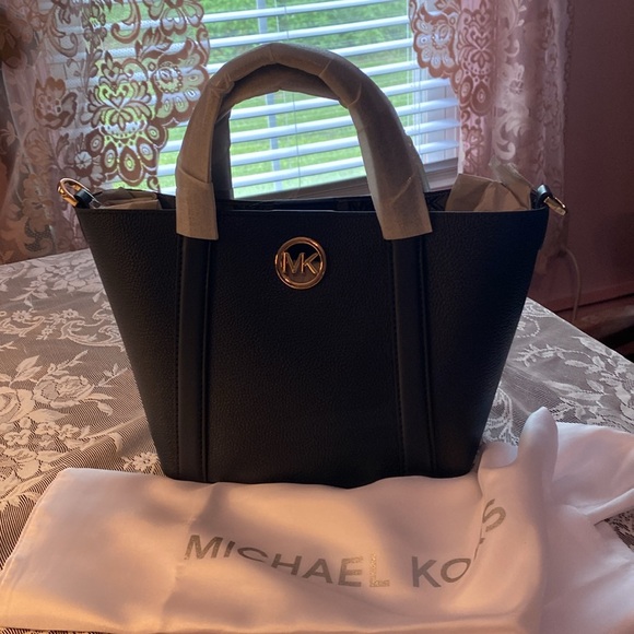 MICHAEL KORS HADLEIGH SM LEATHER TOTE CROSSBODY WITH DUST BAG NWT - Picture 4 of 15